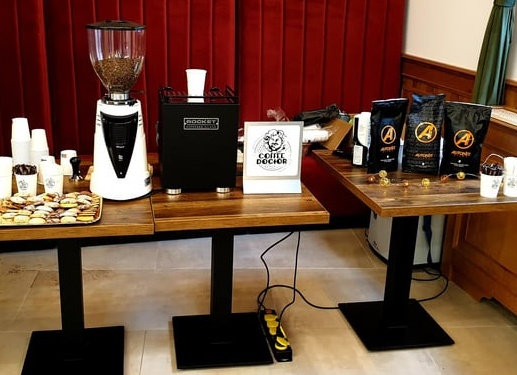 «Декаф — это скучно? Как наука превратила кофе без кофеина в суперфуд»